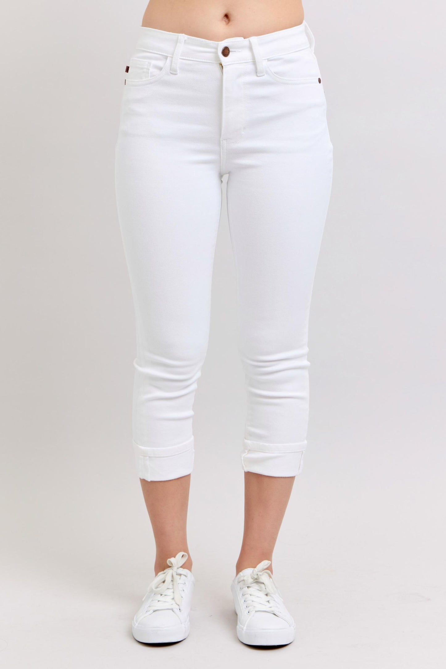 JUDY BLUE Mid Rise White Capri Jeans with Cuff