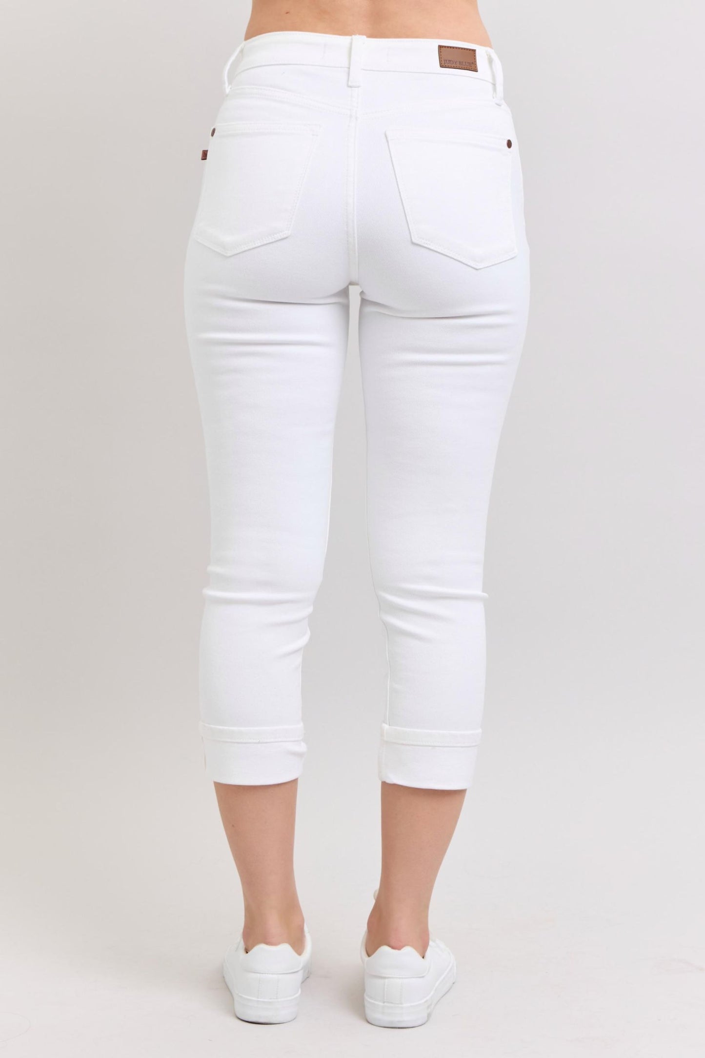 JUDY BLUE Mid Rise White Capri Jeans with Cuff