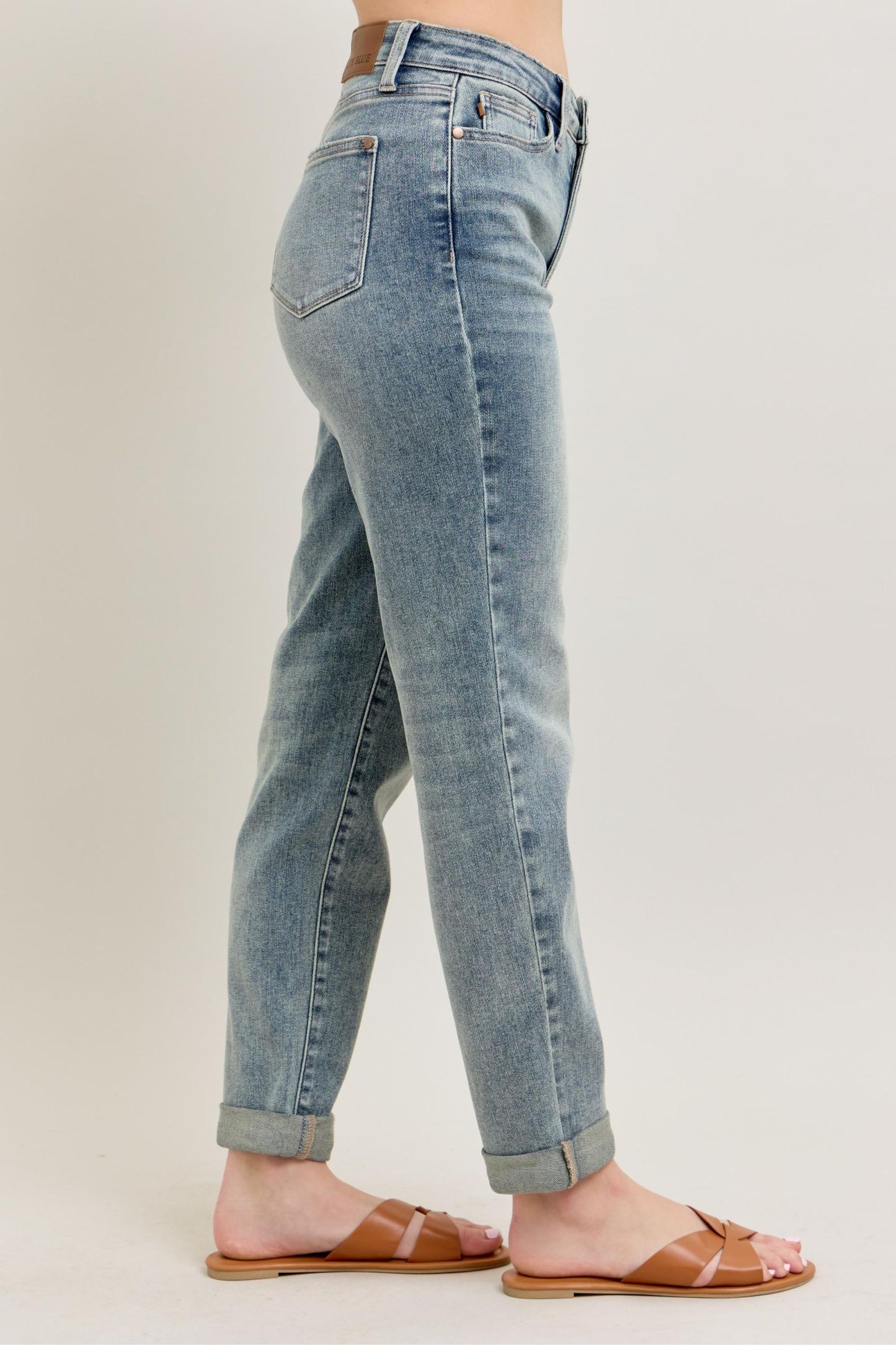 JUDY BLUE Vintage Wash Cuffed Boyfriend Jeans