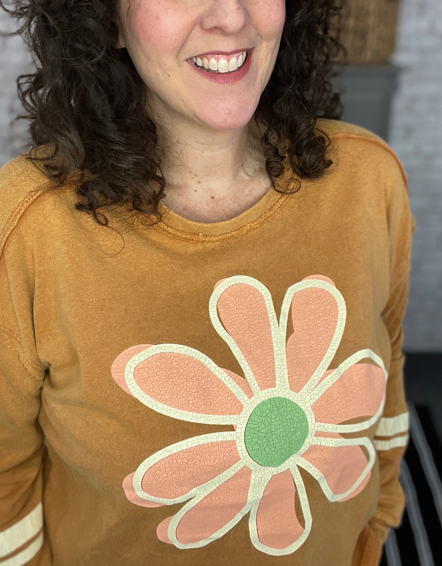 Retro Daisy Sweatshirt