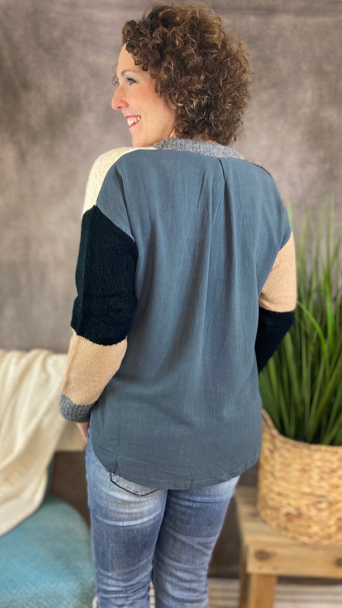 Colorblock Sweater with Long Fabric Back