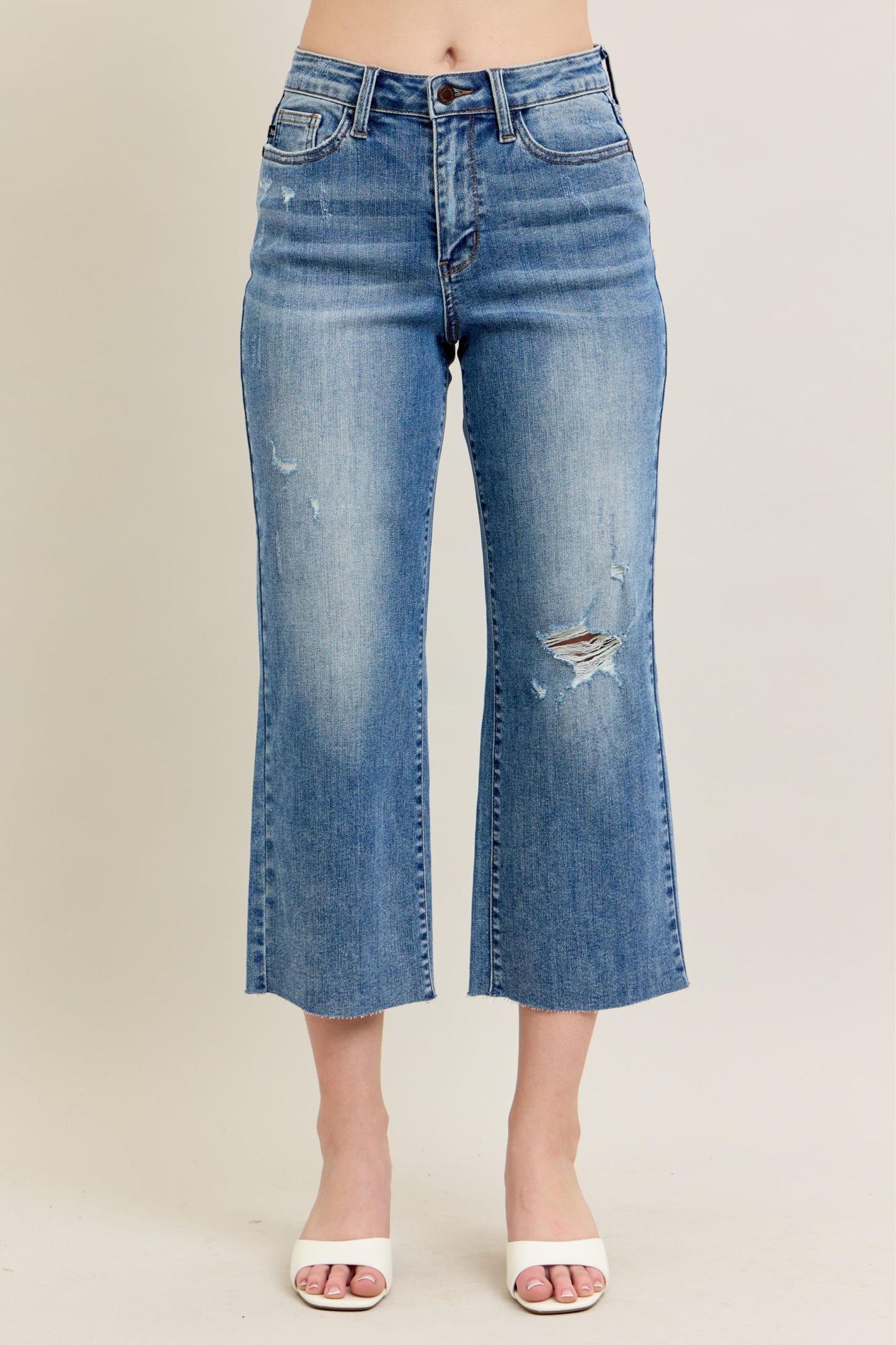 JUDY BLUE Raw Hem Wide Leg Cropped Jeans