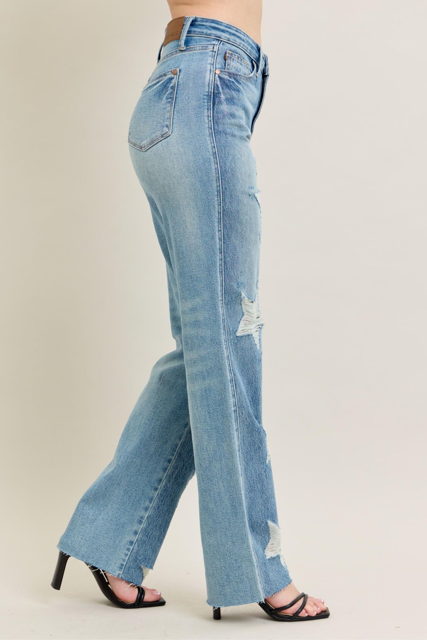 JUDY BLUE Rigid Magic Star Distressed 90's Jeans