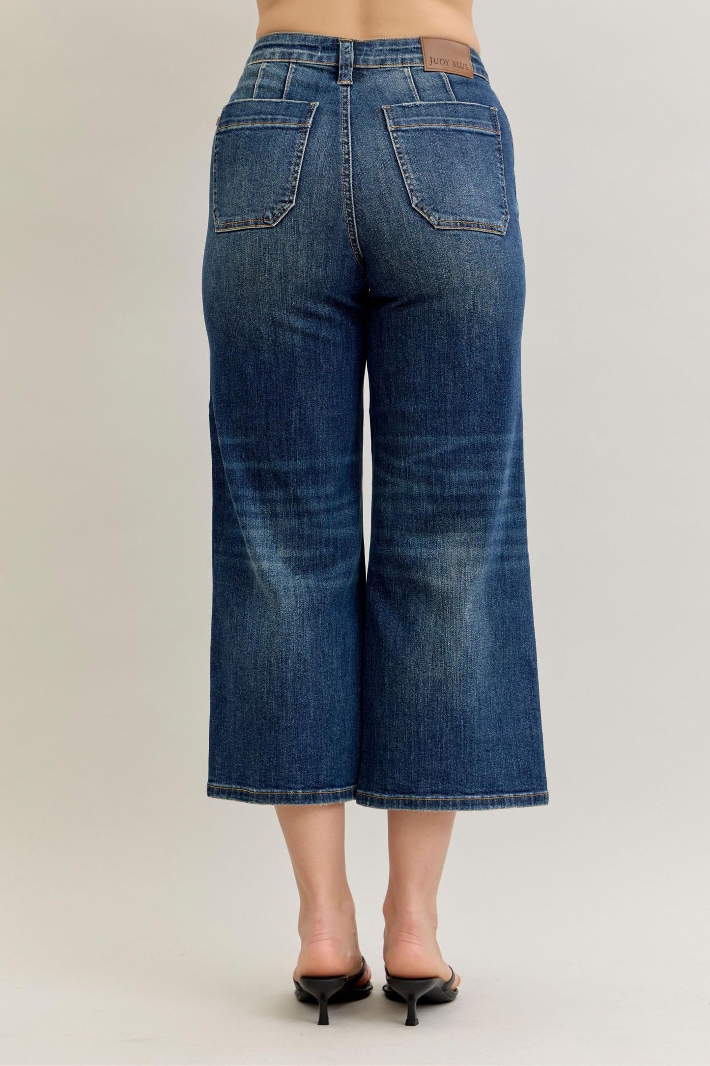 JUDY BLUE Cropped Utility and Patch Pocket Jeans