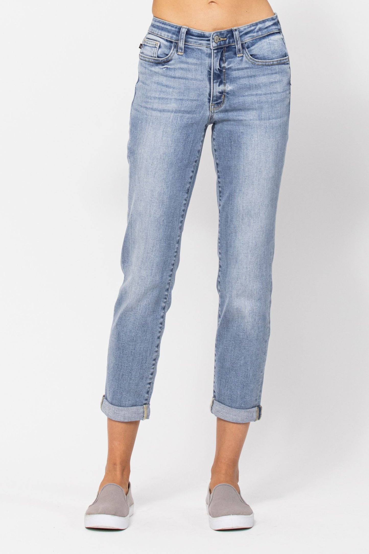 JUDY BLUE Midrise Bleach Wash Boyfriend Jeans