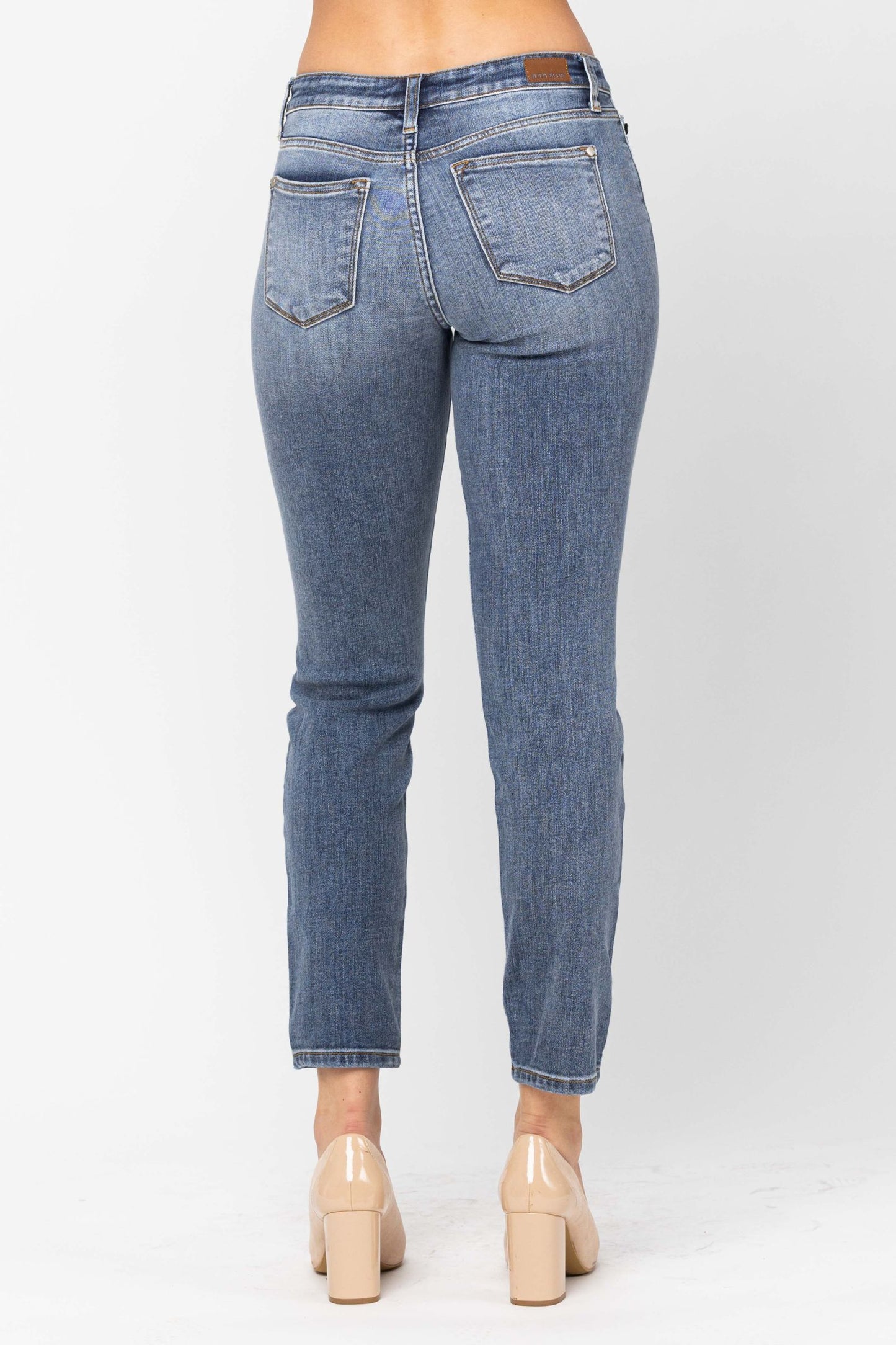 JUDY BLUE Mid Rise Classic Slim Fit Jeans