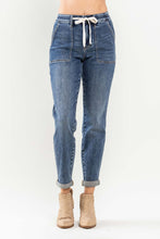 Load image into Gallery viewer, JUDY BLUE Medium Wash High Waist Jogger Jeans