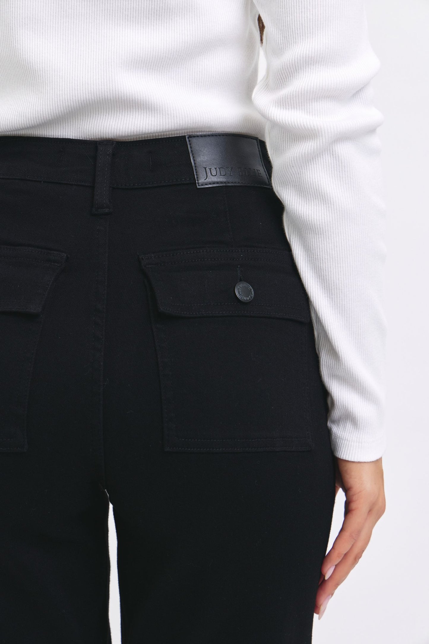 JUDY BLUE Black Cargo Cuffed Jogger Jeans