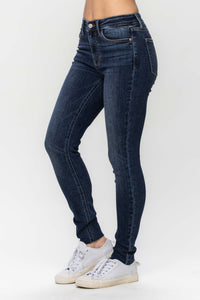 JUDY BLUE Vintage Raw Hem Skinny Jeans