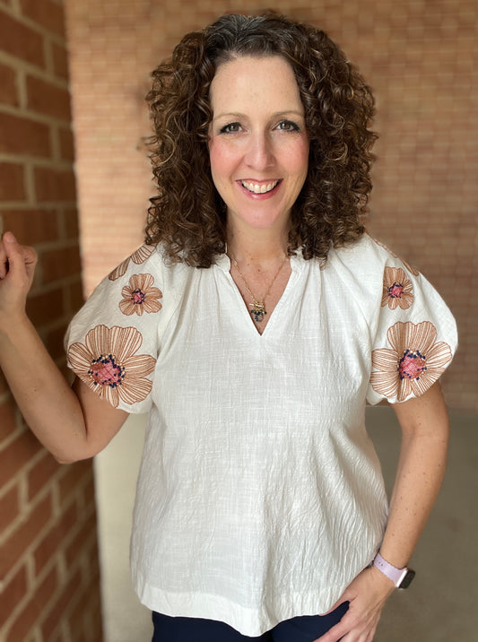Embroidered Flower Puff Sleeve Top