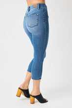 Load image into Gallery viewer, JUDY BLUE Cool Denim Pull On Capri