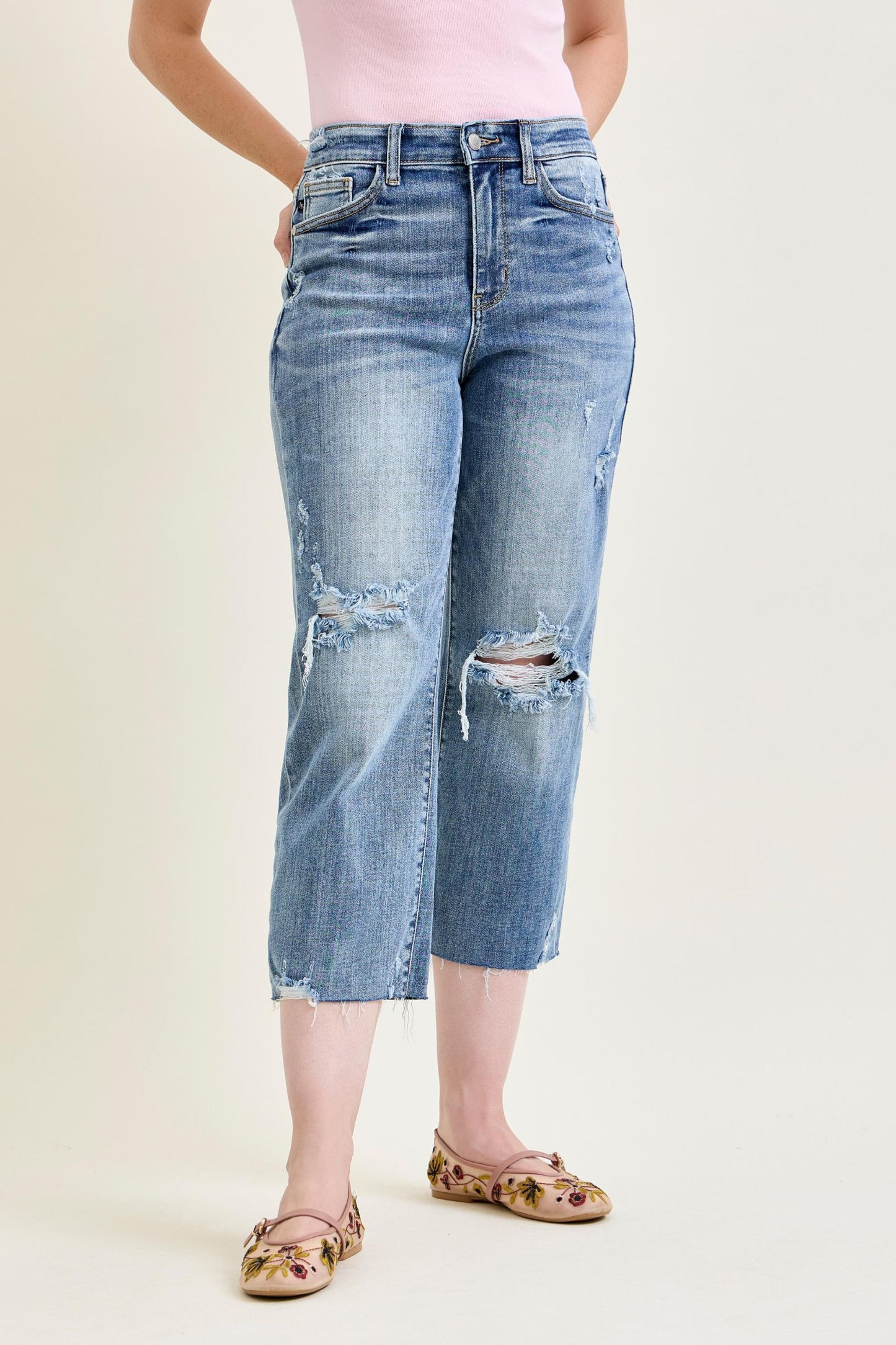 JUDY BLUE Distressed Cropped Wide Leg Jeans