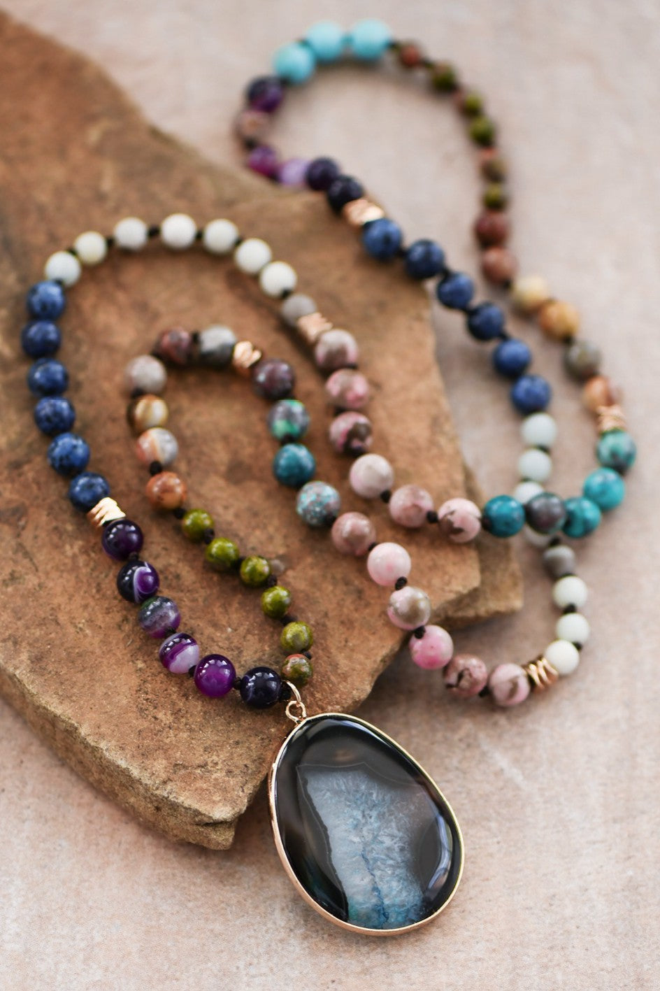 Mixed Bead Necklace with Agate Stone Pendant