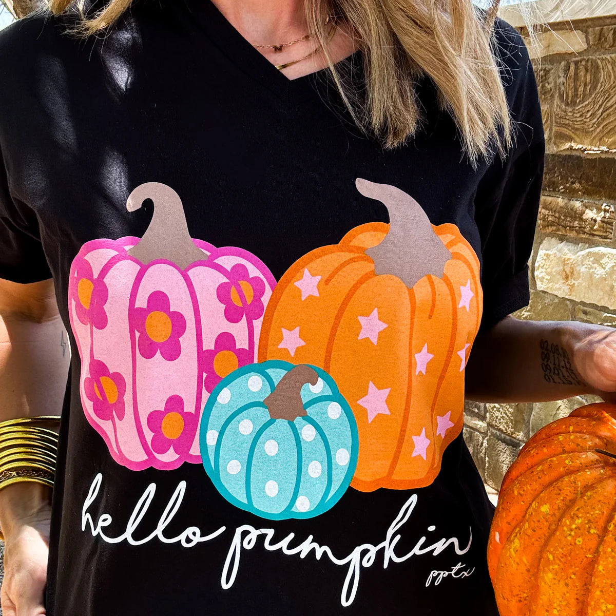 COLORFUL HELLO PUMPKIN Graphic Tee