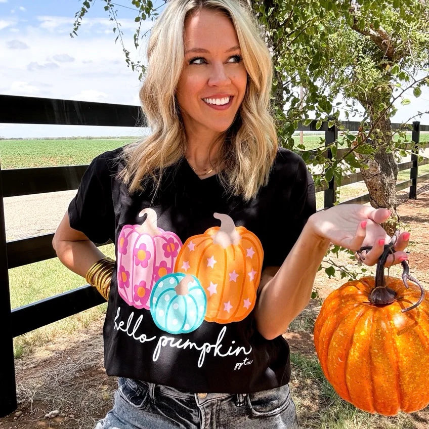 COLORFUL HELLO PUMPKIN Graphic Tee