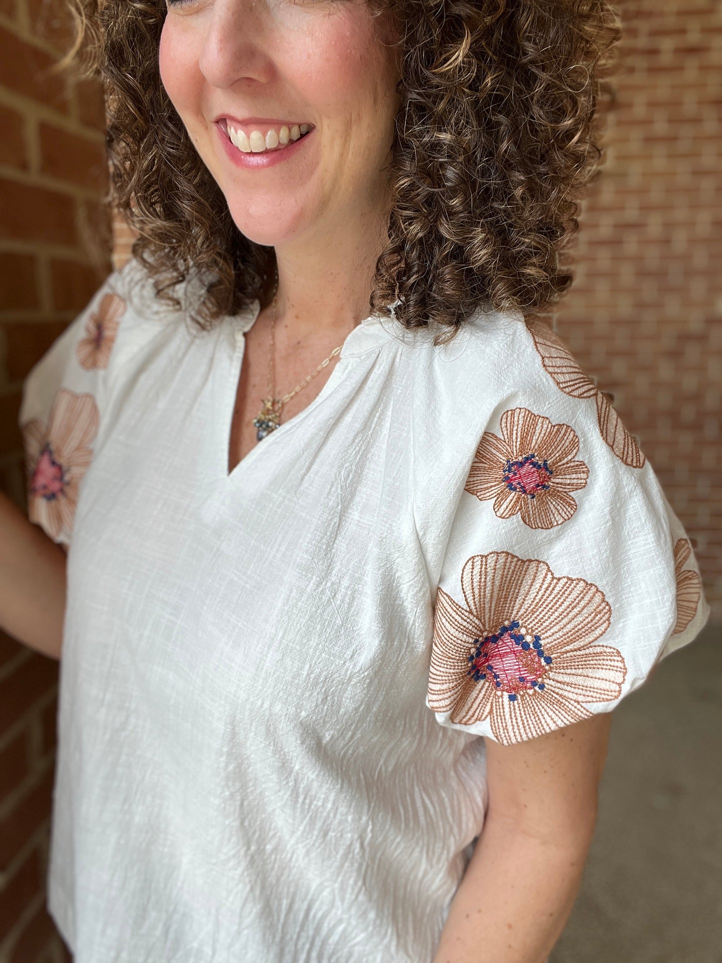 Embroidered Flower Puff Sleeve Top