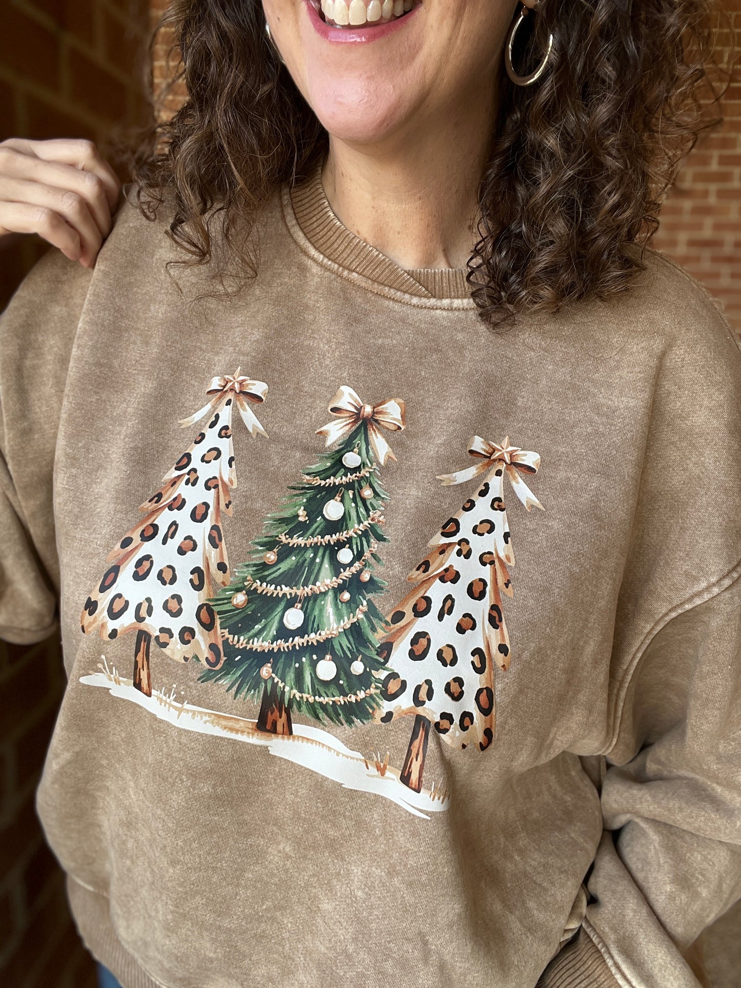 LEOPARD TREES Graphic Acid Wash Sweatshirt