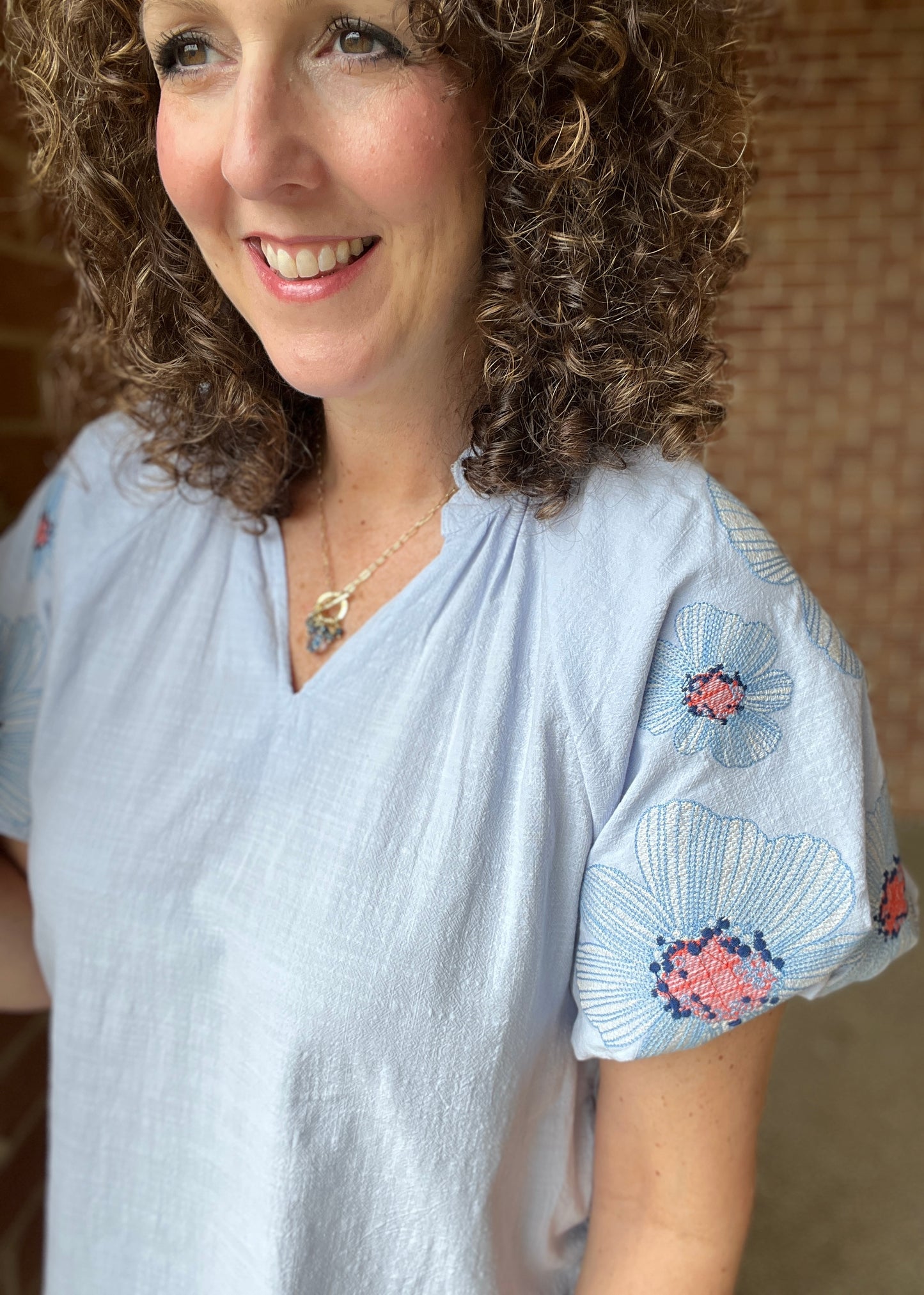 Embroidered Flower Puff Sleeve Top