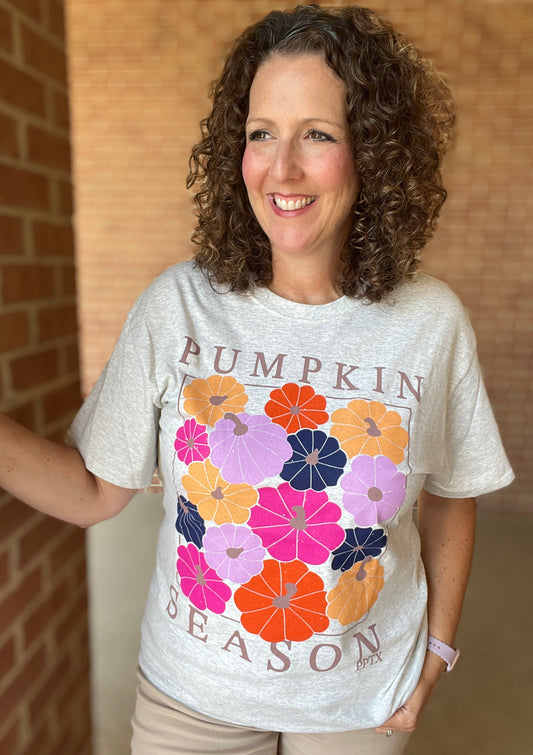 COLORFUL PUMPKIN SEASON Graphic Tee