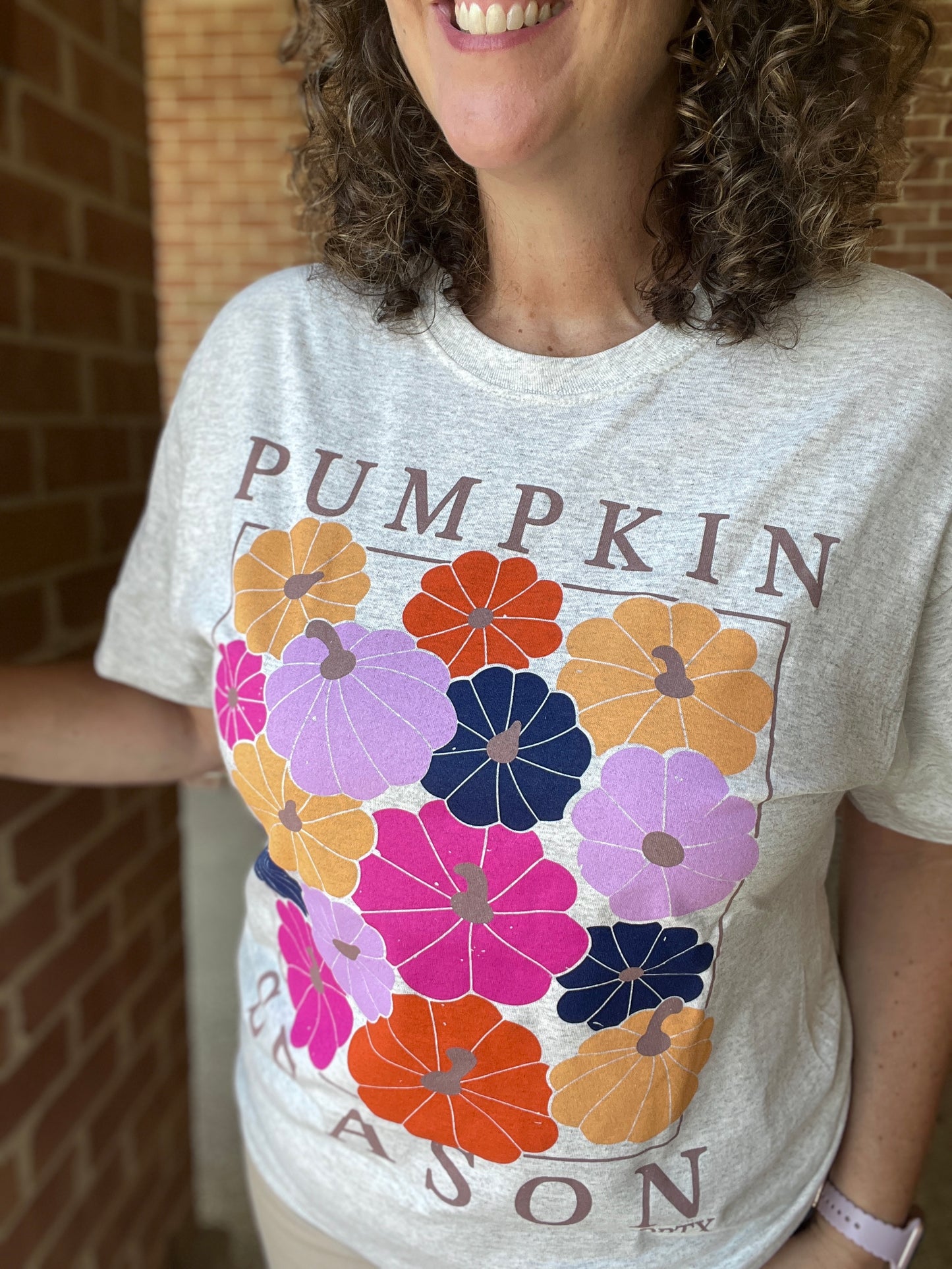 COLORFUL PUMPKIN SEASON Graphic Tee