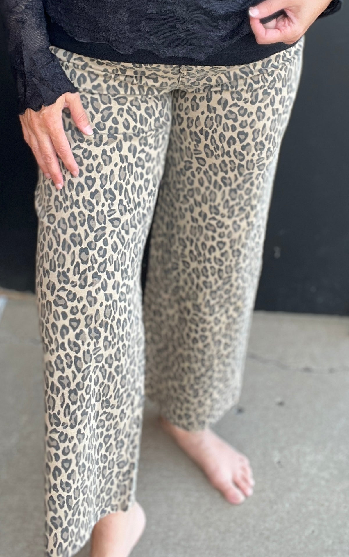 Leopard Twill Pants with Raw Hem