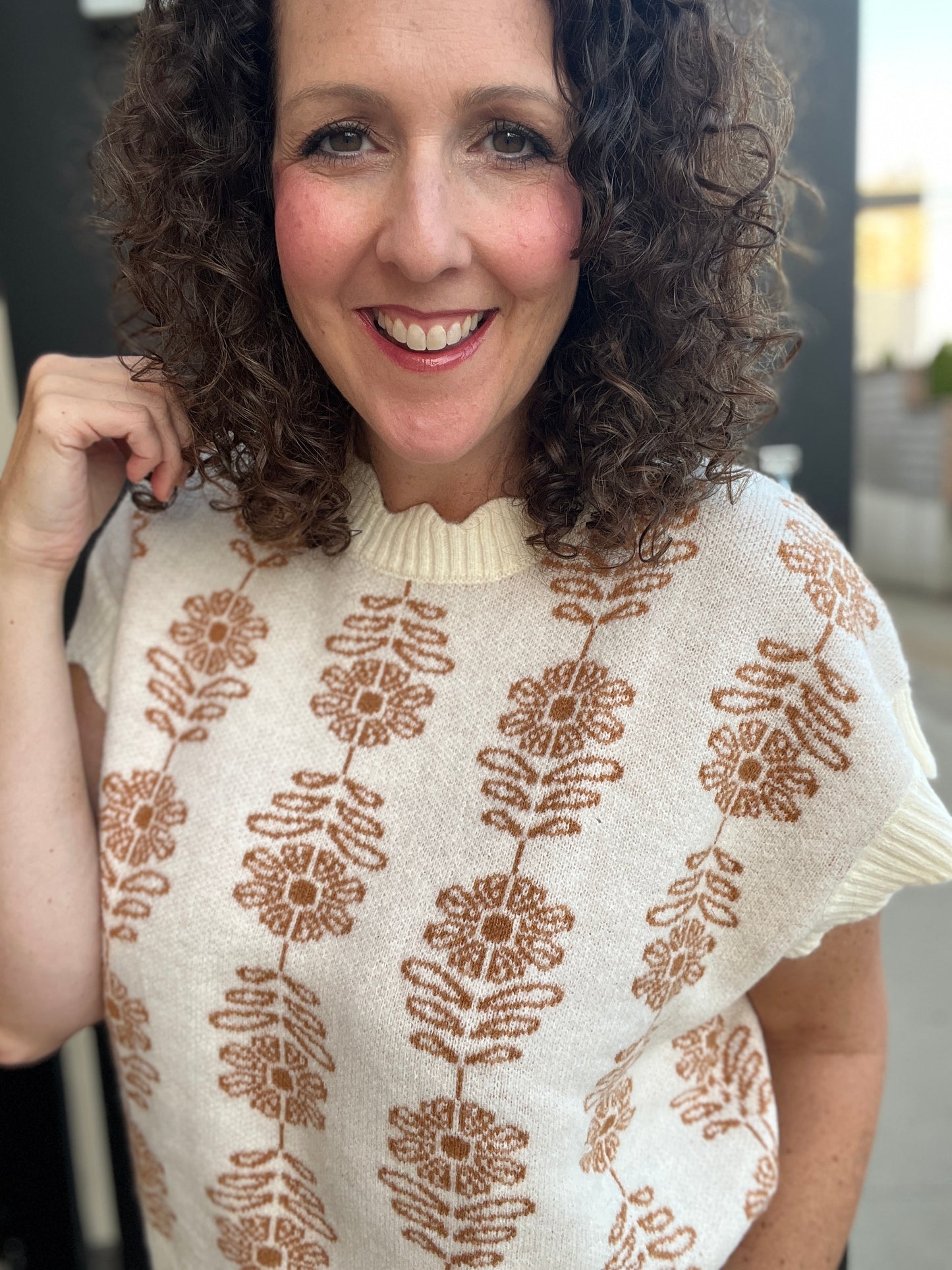 Short Sleeve Flower Sweater