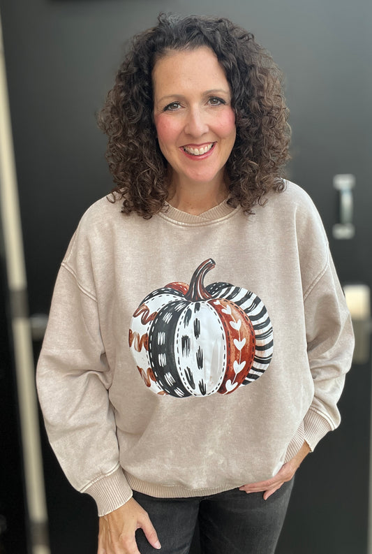 NEUTRAL PUMPKIN Graphic Acid Wash Sweatshirt