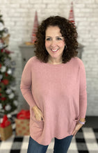 Load image into Gallery viewer, Lightweight Tunic Sweater with Pockets