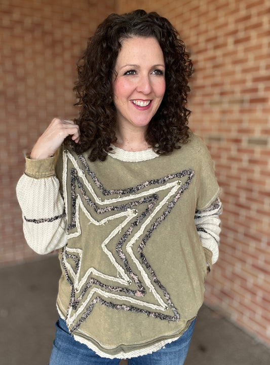 Mixed Fabric Star Pullover with Pockets