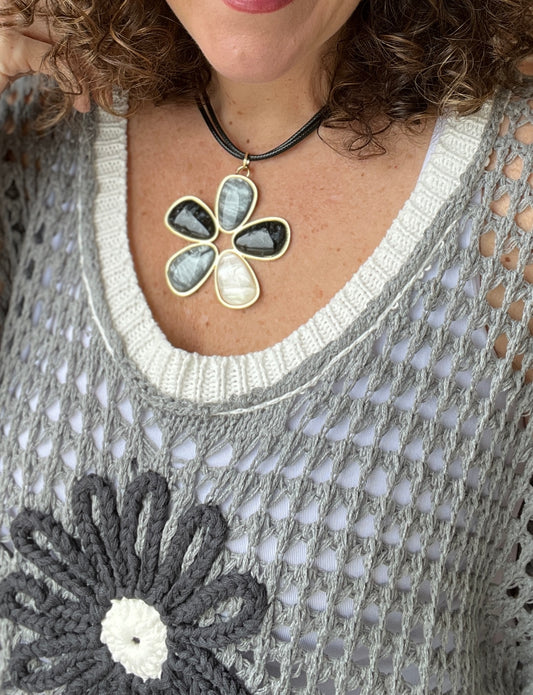 Black & Gray Bold Flower Necklace & Earring Set