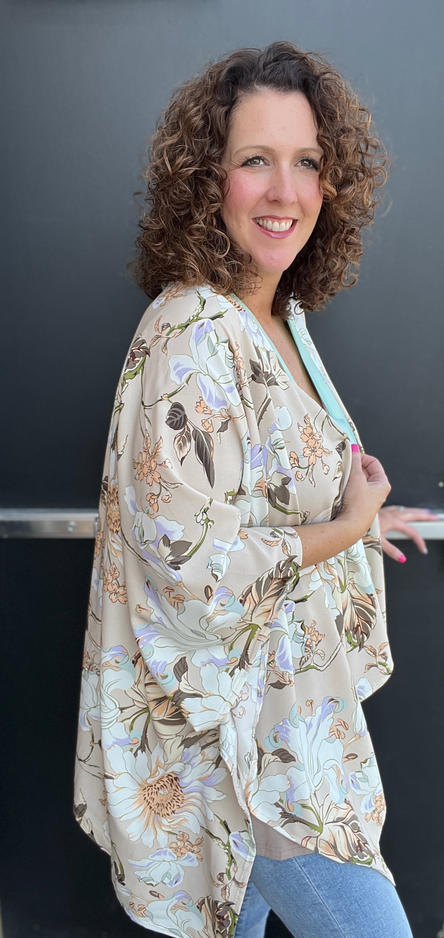 Neutral Bold Floral Kimono with Mint Trim