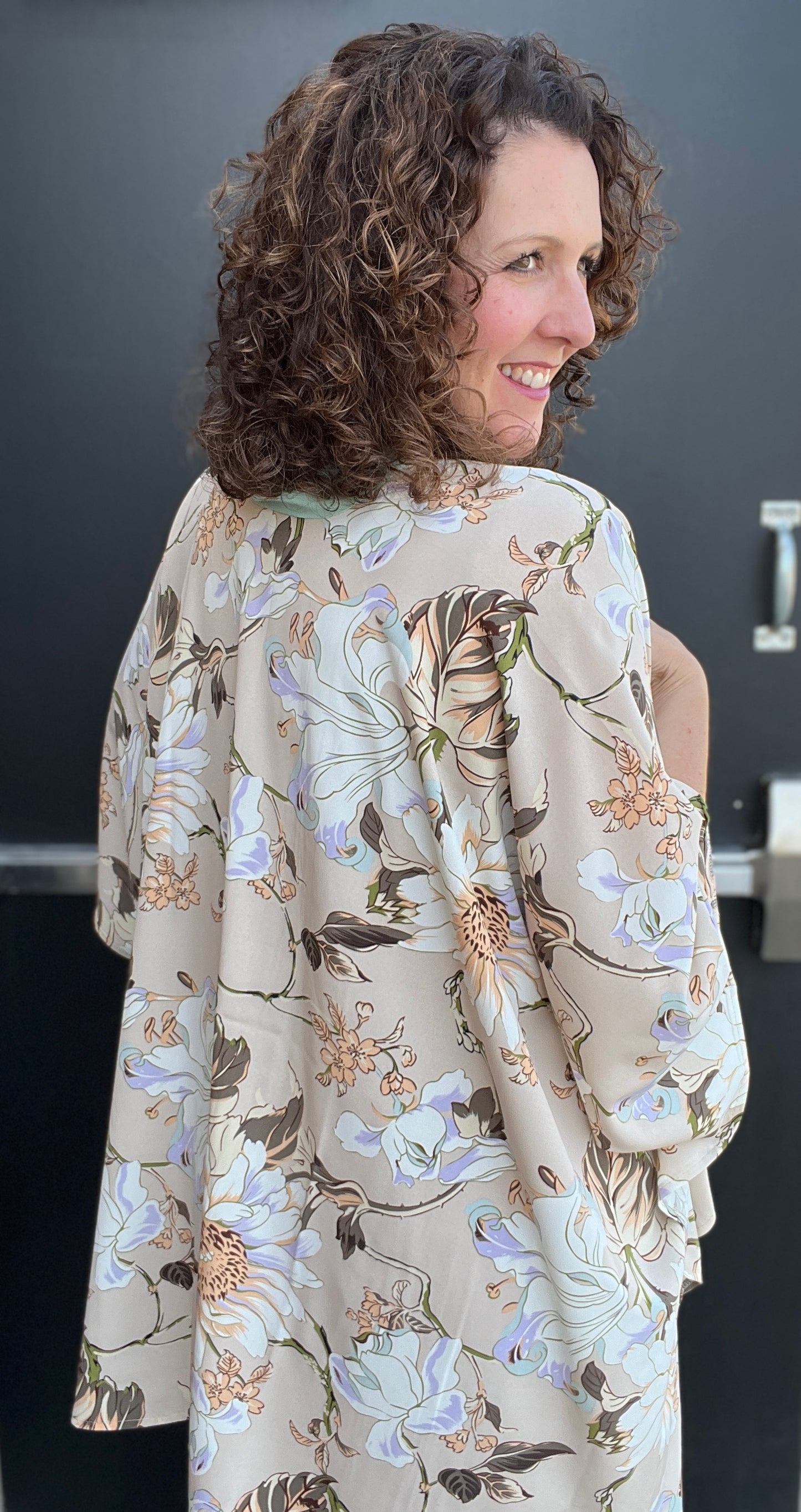 Neutral Bold Floral Kimono with Mint Trim