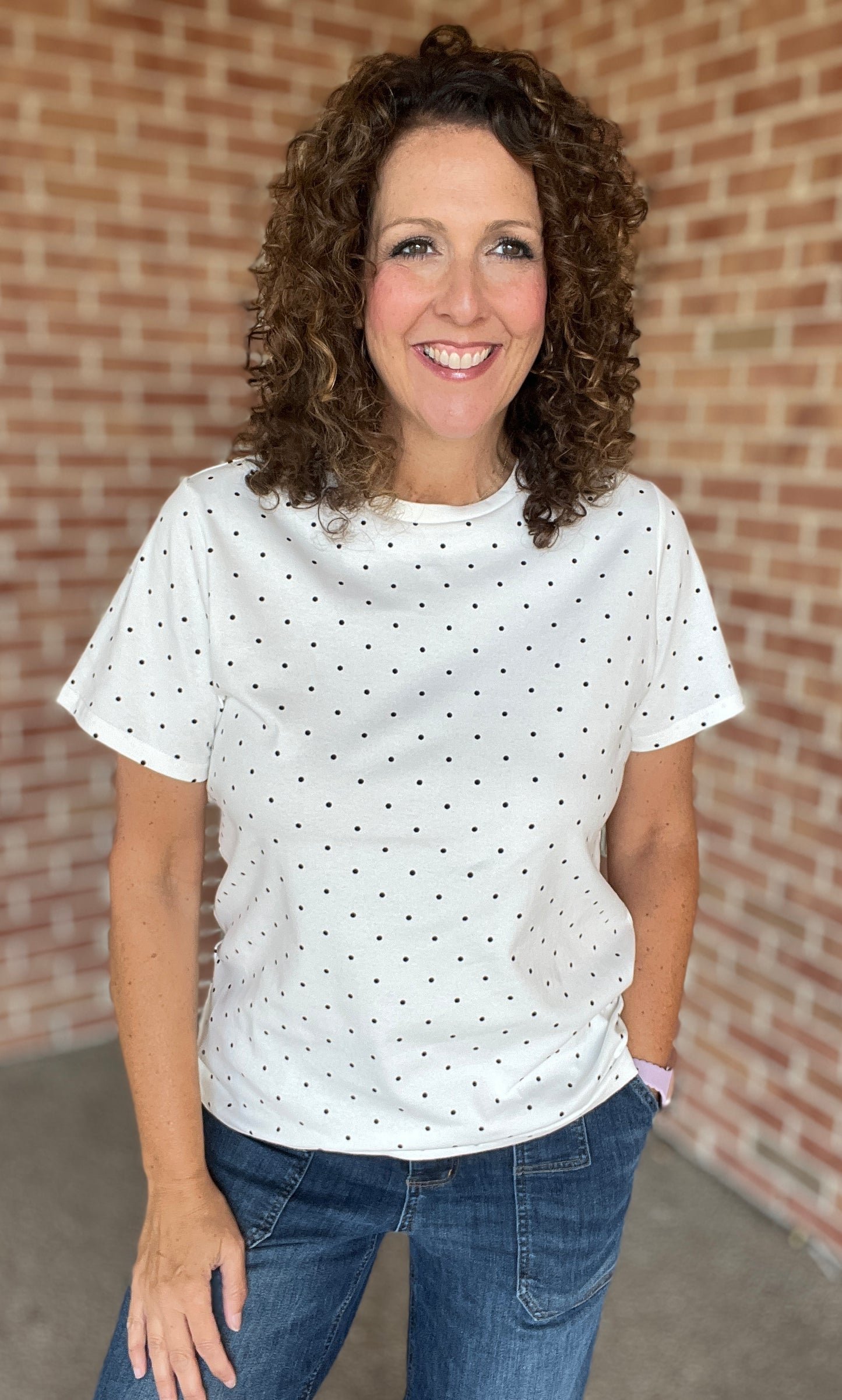 Small Dot Round Neck Tee