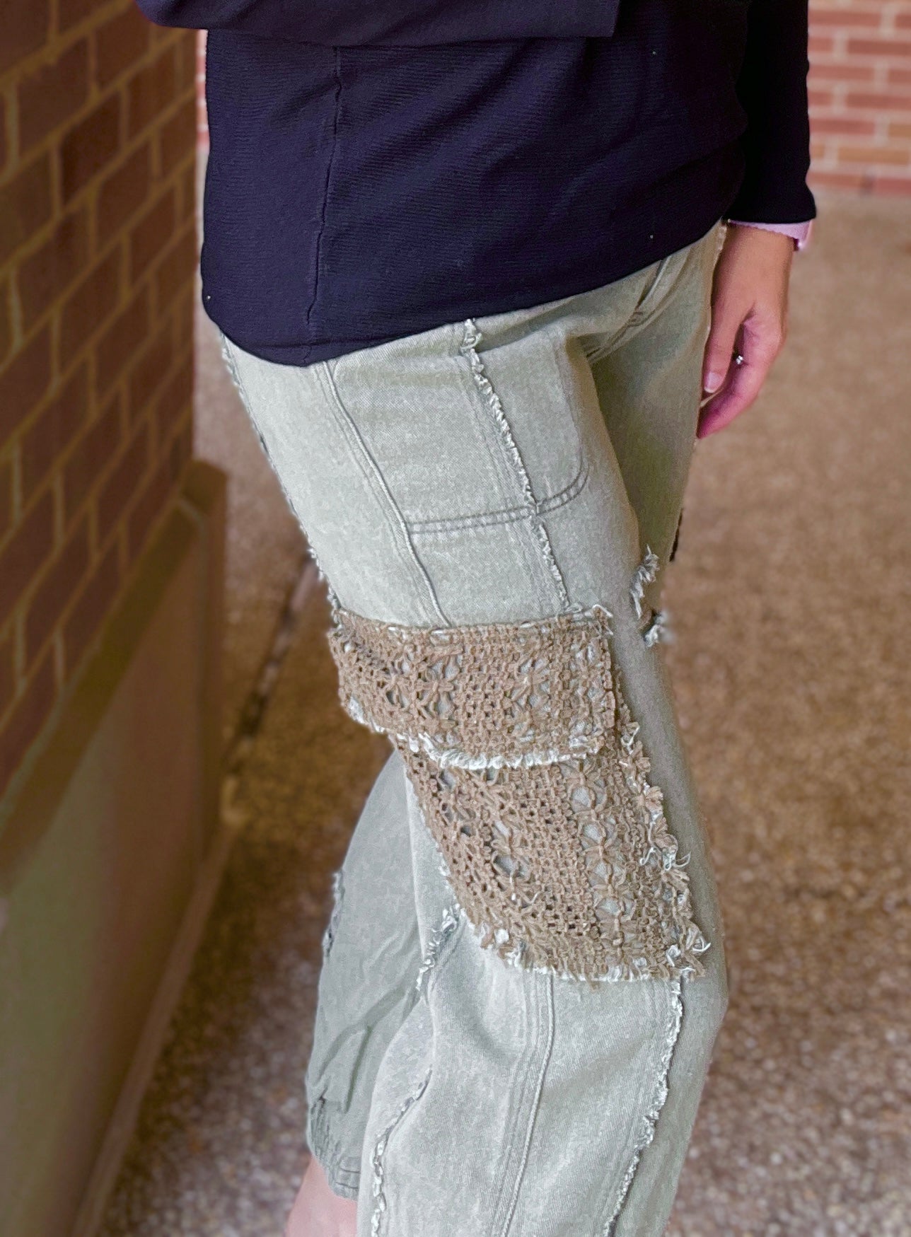 Distressed Cargo Pants with Lace Pocket