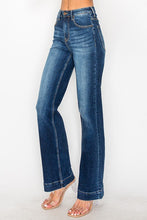 Load image into Gallery viewer, RISEN High Rise Dark Wash Straight Jeans