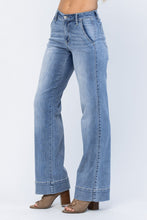 Load image into Gallery viewer, JUDY BLUE Wide Leg Jeans