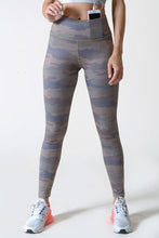 Load image into Gallery viewer, Active Camouflage Leggings with Pocket