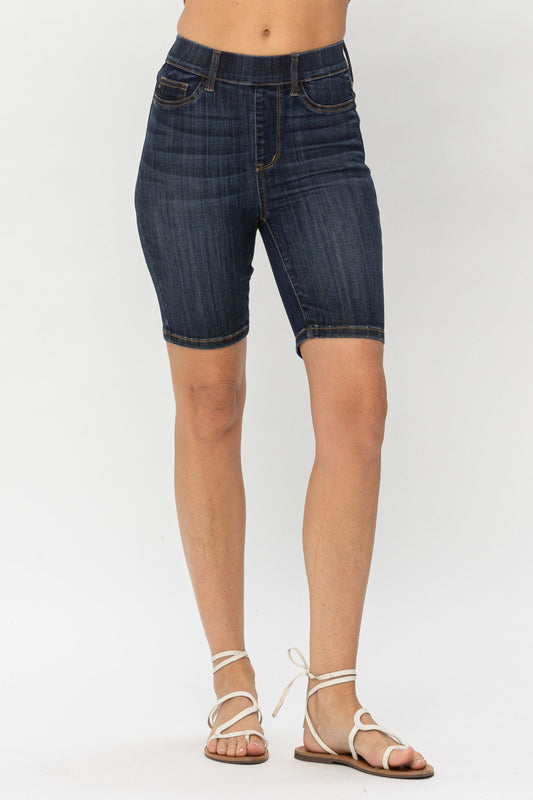 JUDY BLUE Pull On Bermuda Shorts