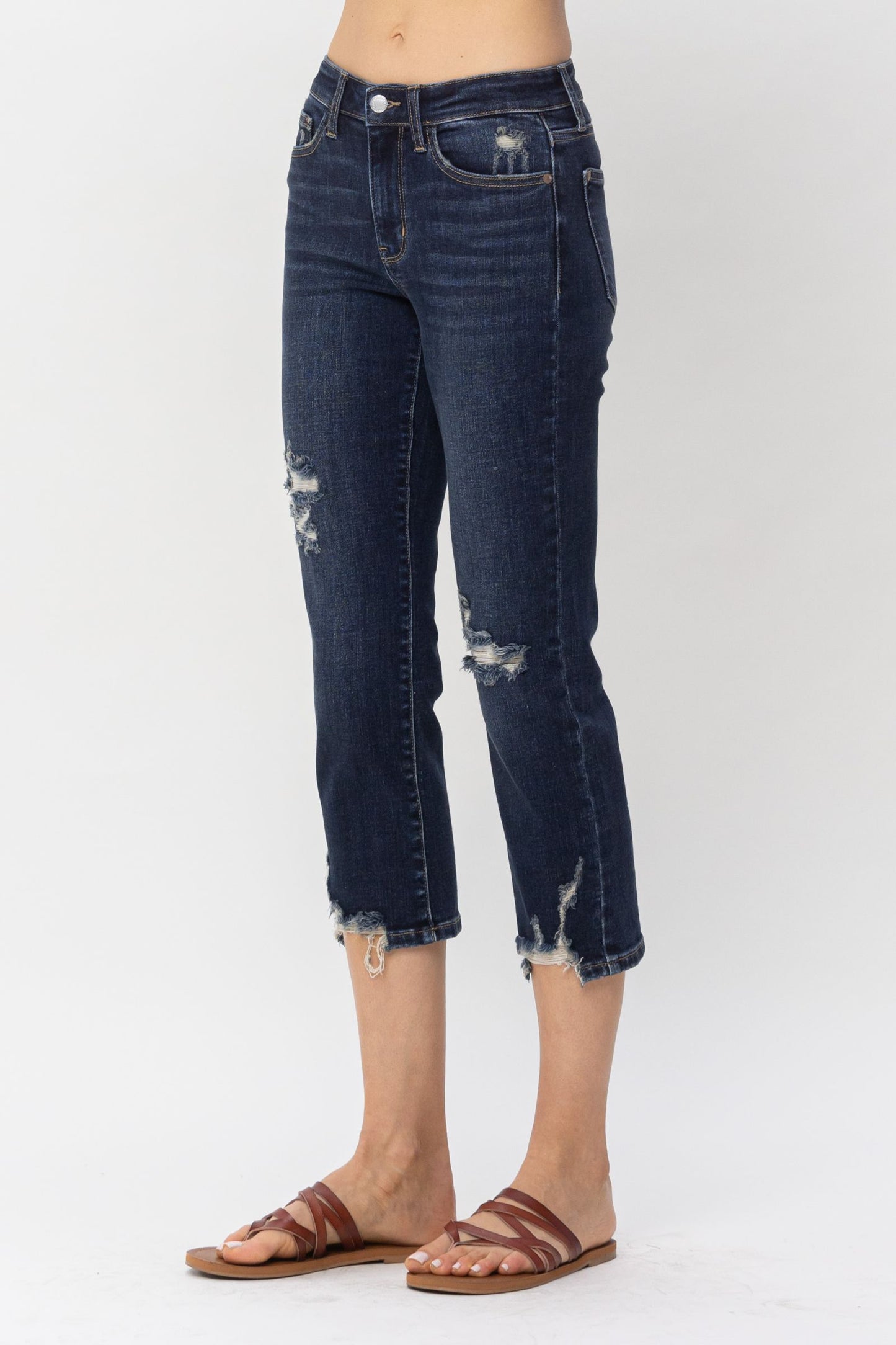 JUDY BLUE Dark Distressed Hem Capri