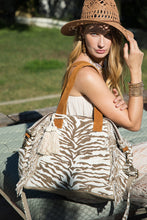 Load image into Gallery viewer, Tiger Motif Fringed Bag