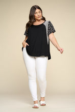 Load image into Gallery viewer, Floral and Striped Sleeve Curvy Top
