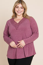 Load image into Gallery viewer, Curvy Lace Trimmed V Neck Top
