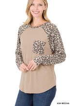 Load image into Gallery viewer, Leopard Raglan Sleeve Top