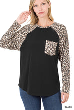 Load image into Gallery viewer, Leopard Raglan Sleeve Top