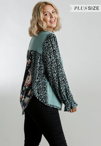 Animal and Floral Print Back Curvy Top