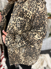 Load image into Gallery viewer, Distressed Curvy Leopard Jacket