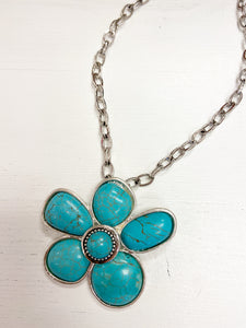 Chunky Stone Flower Necklace