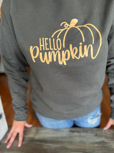 HELLO PUMPKIN Graphic Sweatshirt