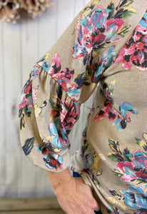 Relaxed Floral Top with 3/4 Puff Sleeve