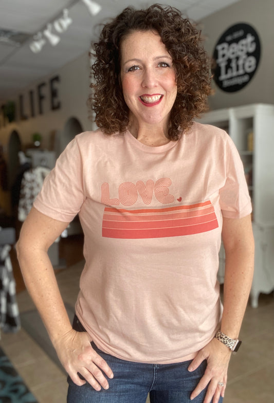RETRO LOVE Graphic Tee